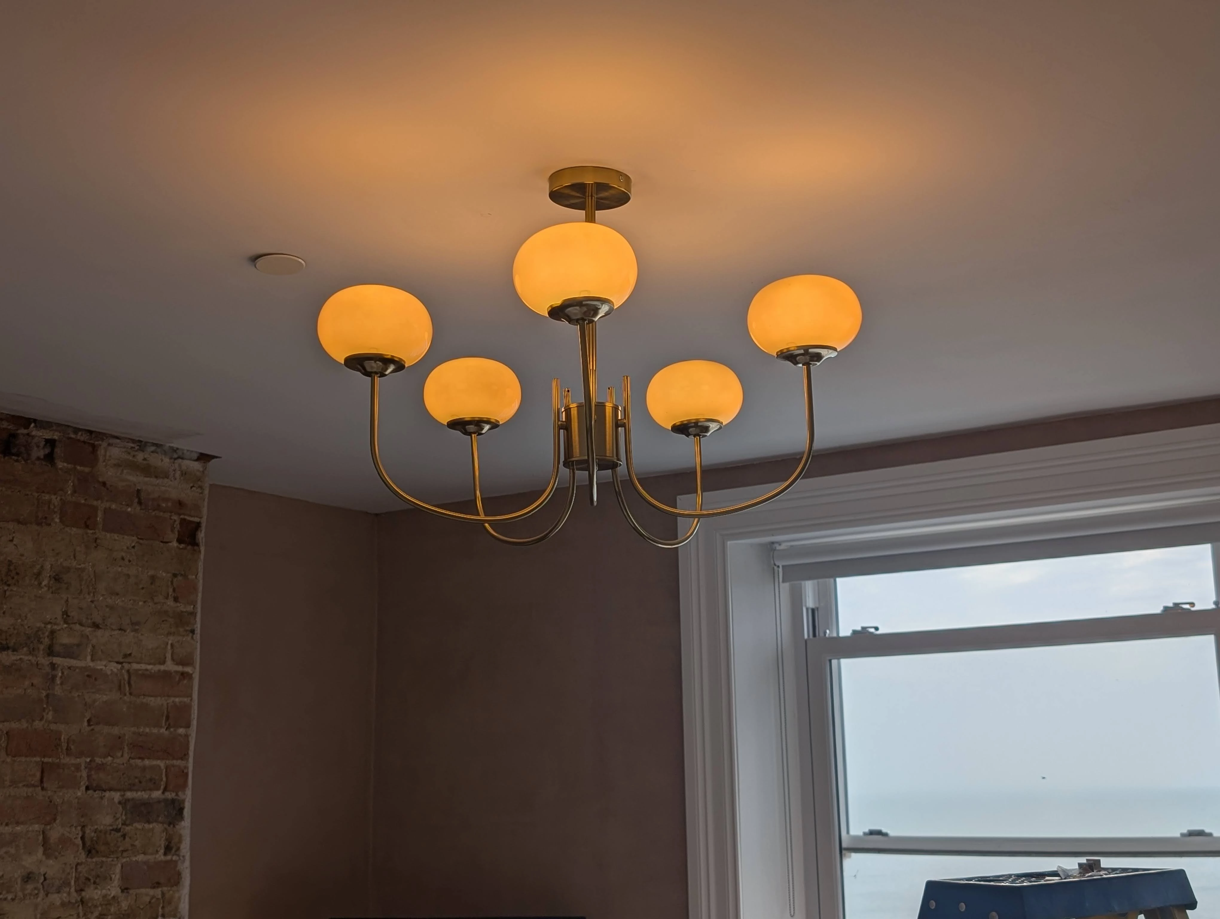 Light replacement and installation in Margate