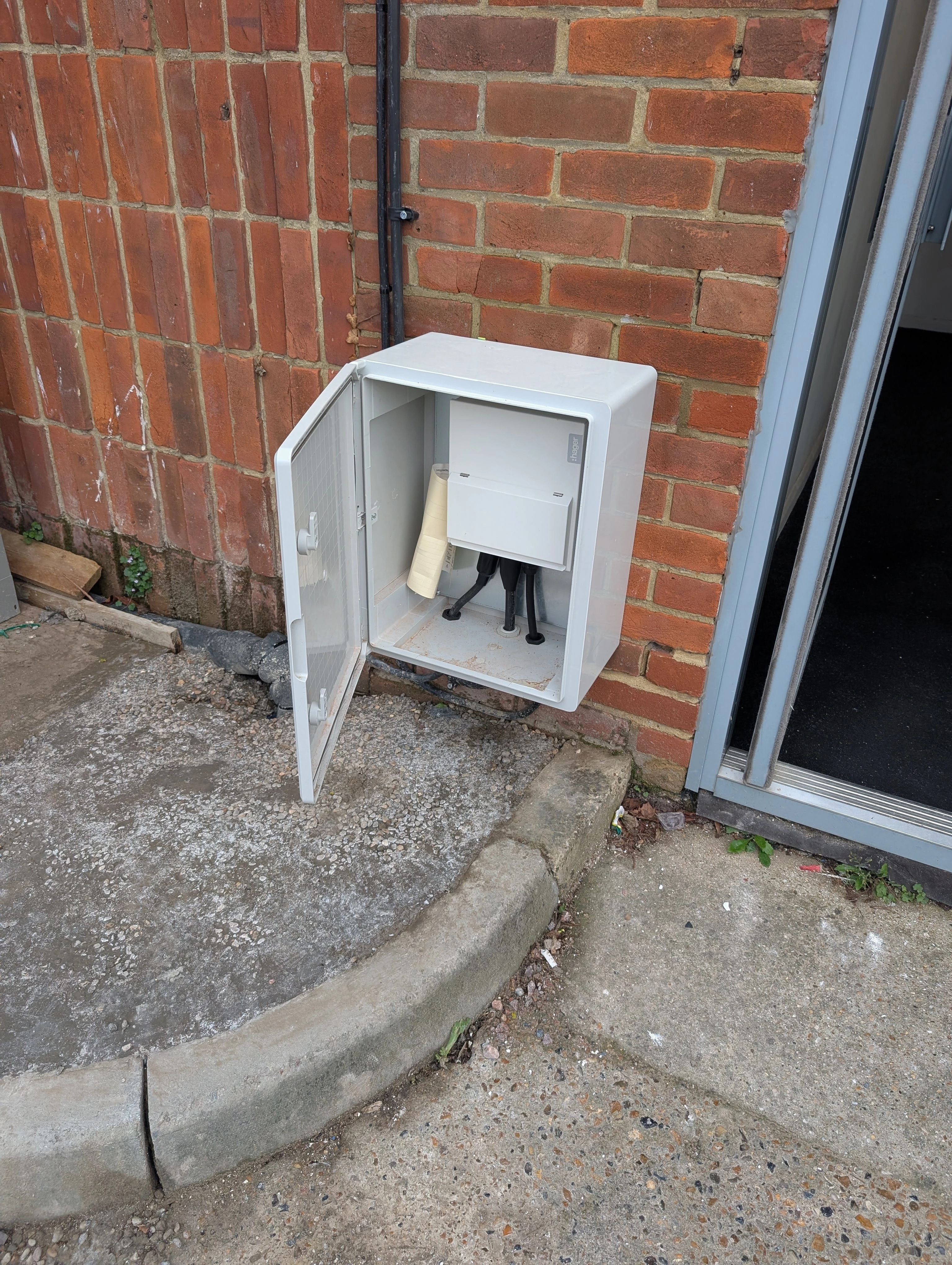 External power supply for commercial services in Thanet